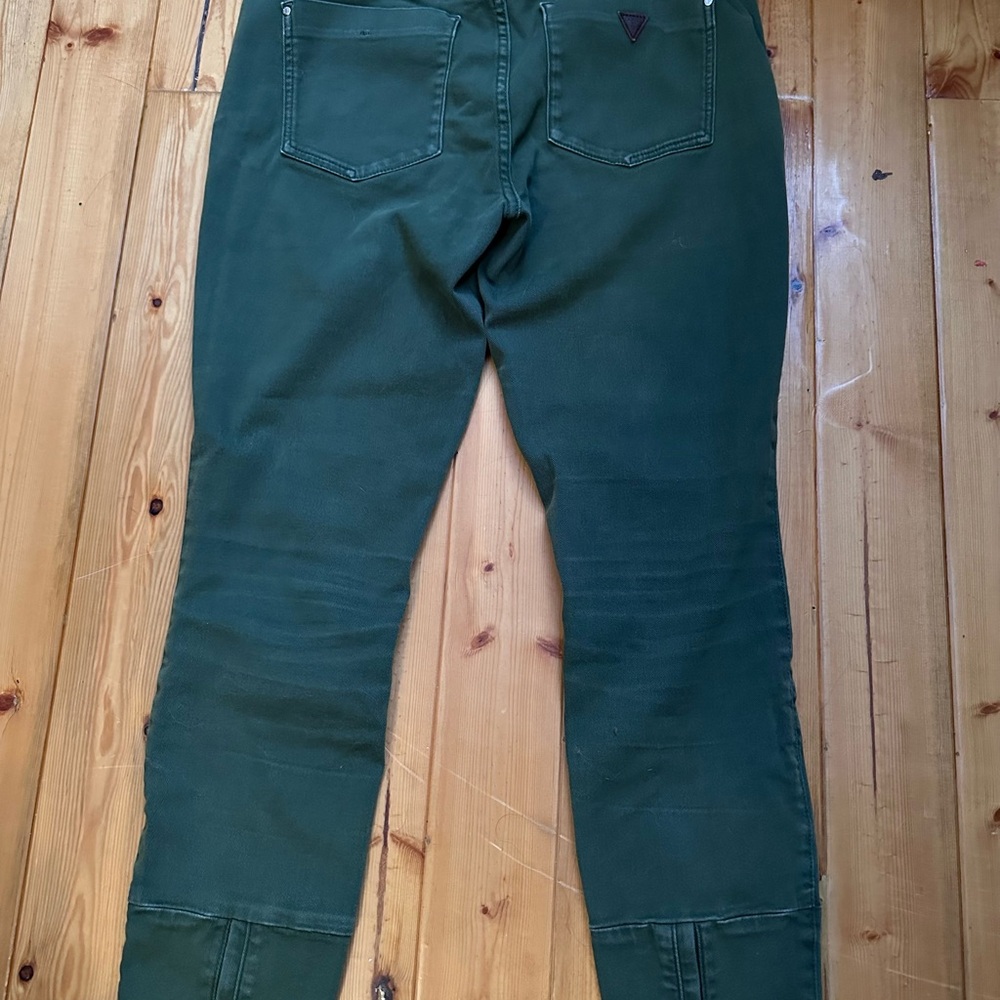 Guess Jeans - Picture 3 of 5